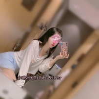 粉粉   164公分   C罩杯  22歲 #南部5000
