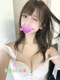 雪寧：160-D-45-21歲 【高雄：8000】