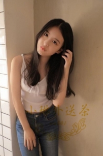 #凌菲   162公分 C罩杯   21歲  #中部8000