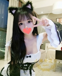 #喵喵  160公分  C罩杯  23歲  #中部