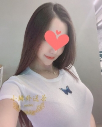 佳佳 157公分 D罩杯 23歲  學生妹